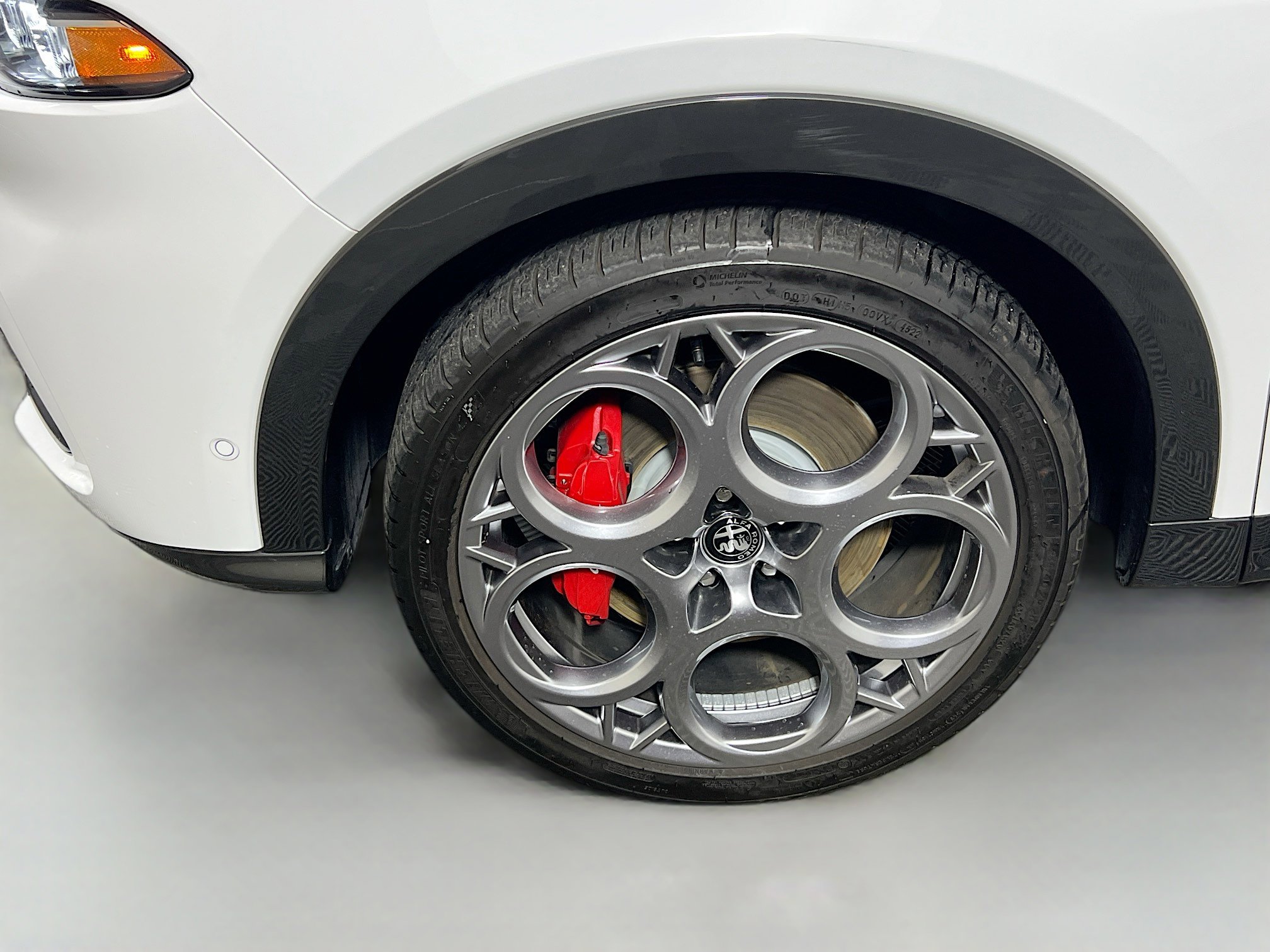 Used 2024 Alfa Romeo Tonale Veloce image 13