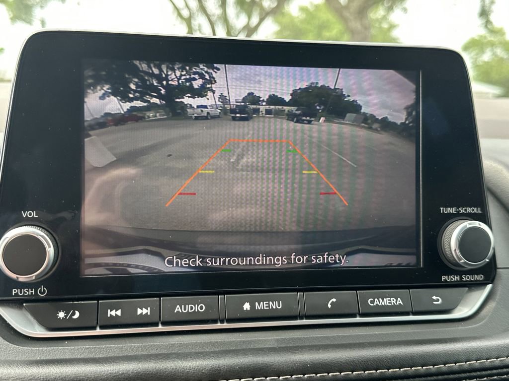 Used 2023 Nissan Rogue S FWD image 23