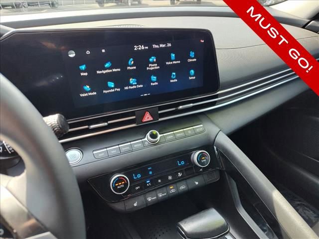 Used 2023 Hyundai Elantra SEL w/ Convenience Package FWD image 17