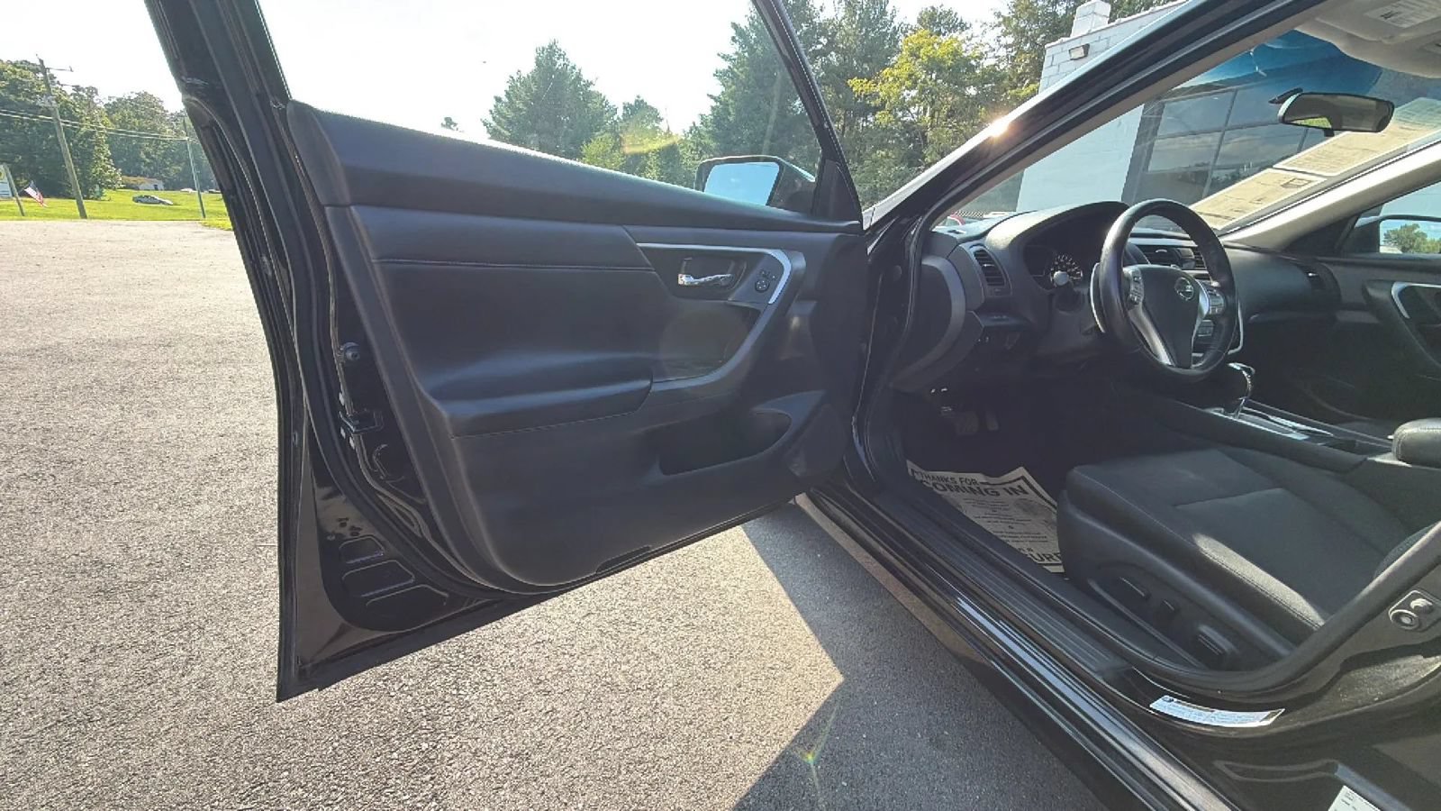Used 2018 Nissan Altima 2.5 SR FWD image 13