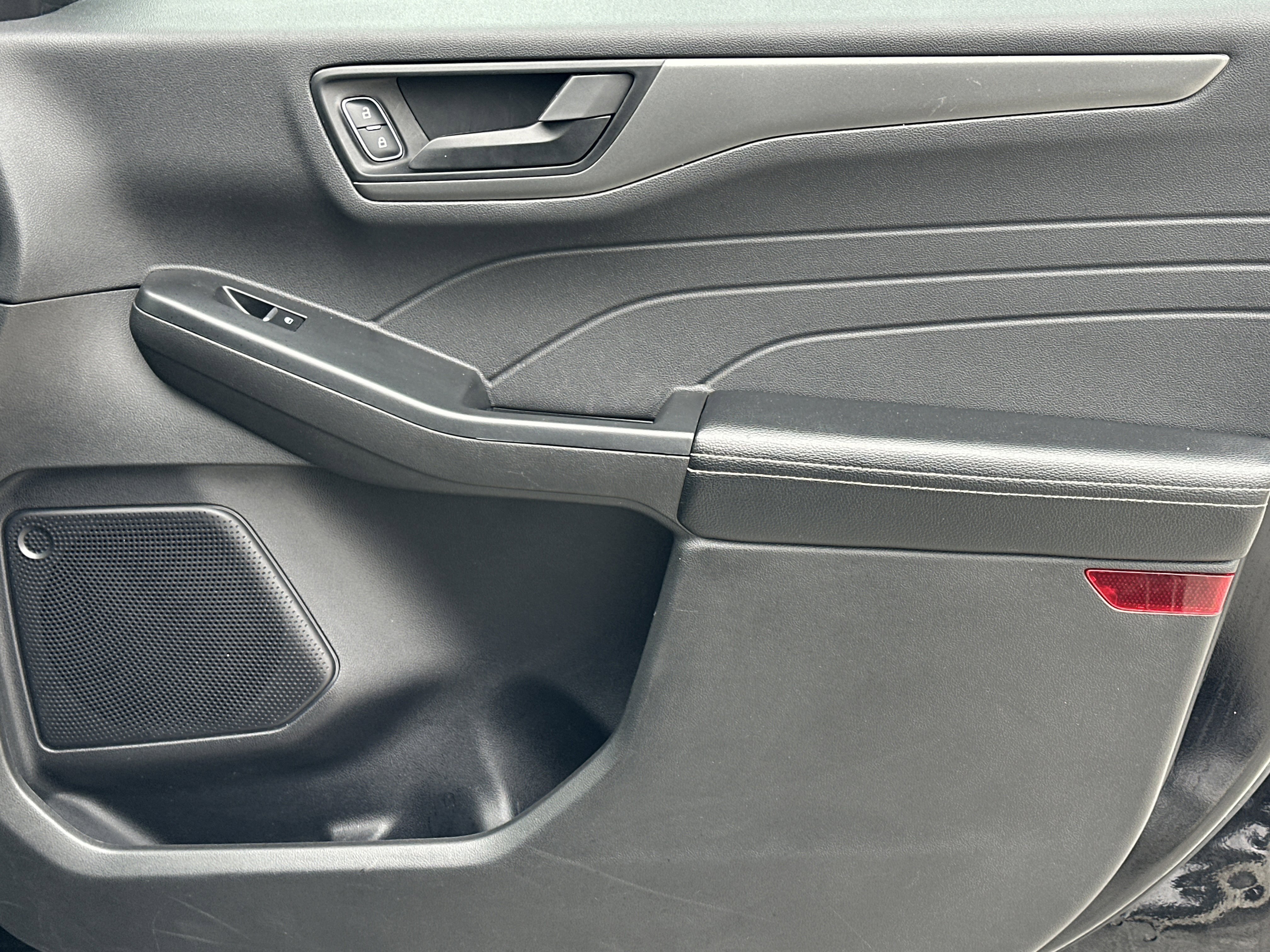 Used 2024 Ford Escape Active image 14