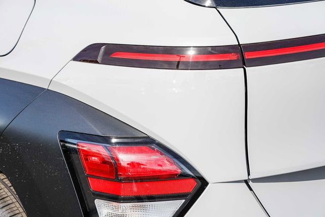 New 2026 Hyundai Kona Limited FWD image 10