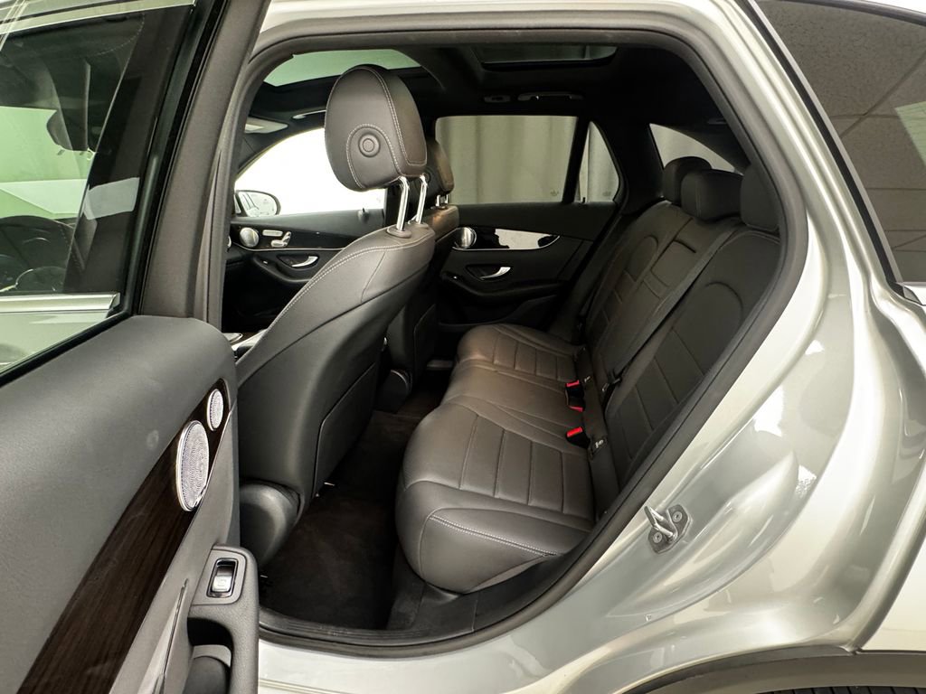 Used 2020 Mercedes-Benz GLC 350e 4MATIC image 12
