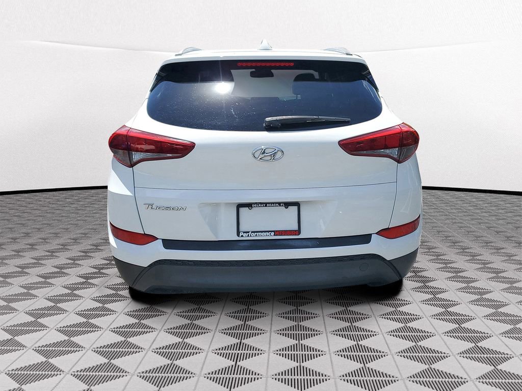 Used 2017 Hyundai Tucson SE Plus w/ Cargo Package FWD image 5