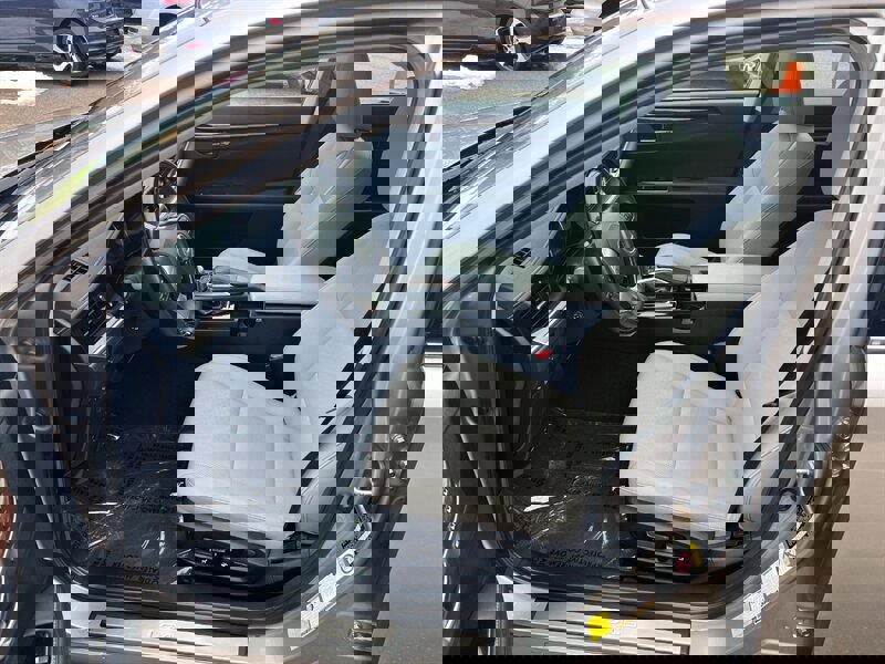 Used 2016 Lexus ES 350 w/ Navigation System Package image 10