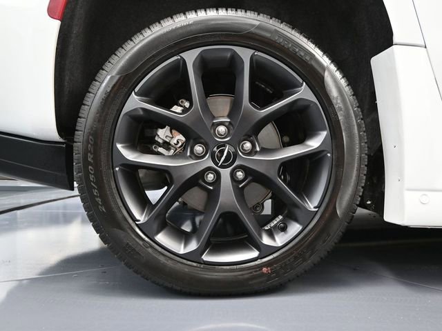 Used 2022 Chrysler Pacifica Touring-L w/ Uconnect Theater Family Group image 17