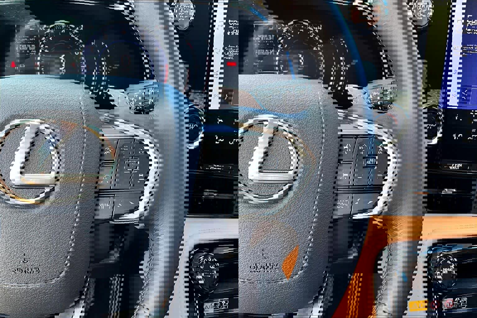 Used 2025 Lexus NX 250 FWD w/ Accessory Package (Z1) image 22