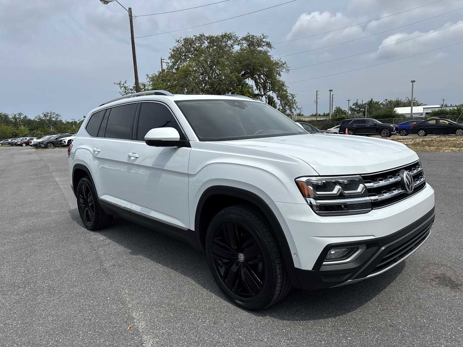 Used 2019 Volkswagen Atlas SEL Premium AWD/4WD image 8