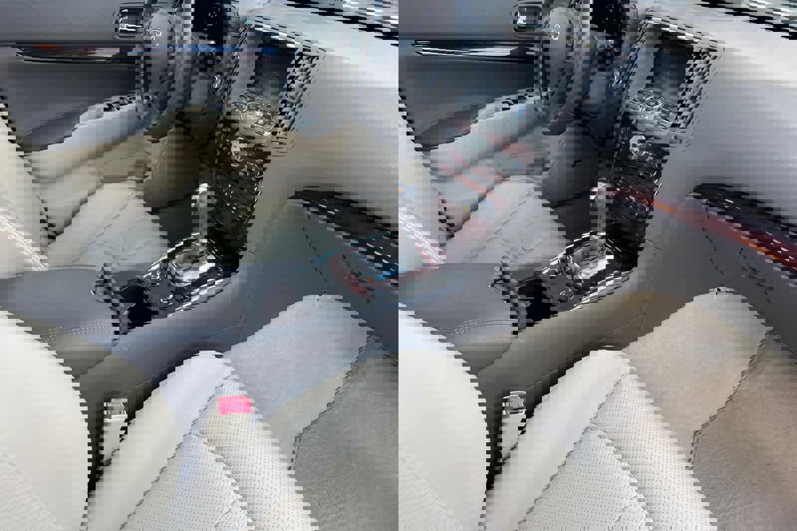 Used 2010 INFINITI G37 Journey w/ Premium Pkg image 16