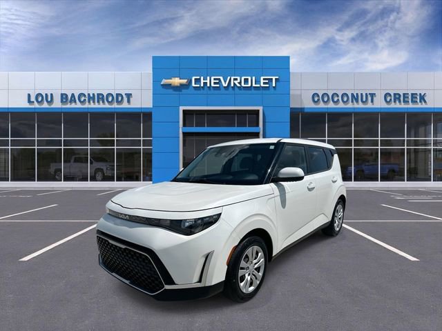 Used 2023 Kia Soul LX image 4