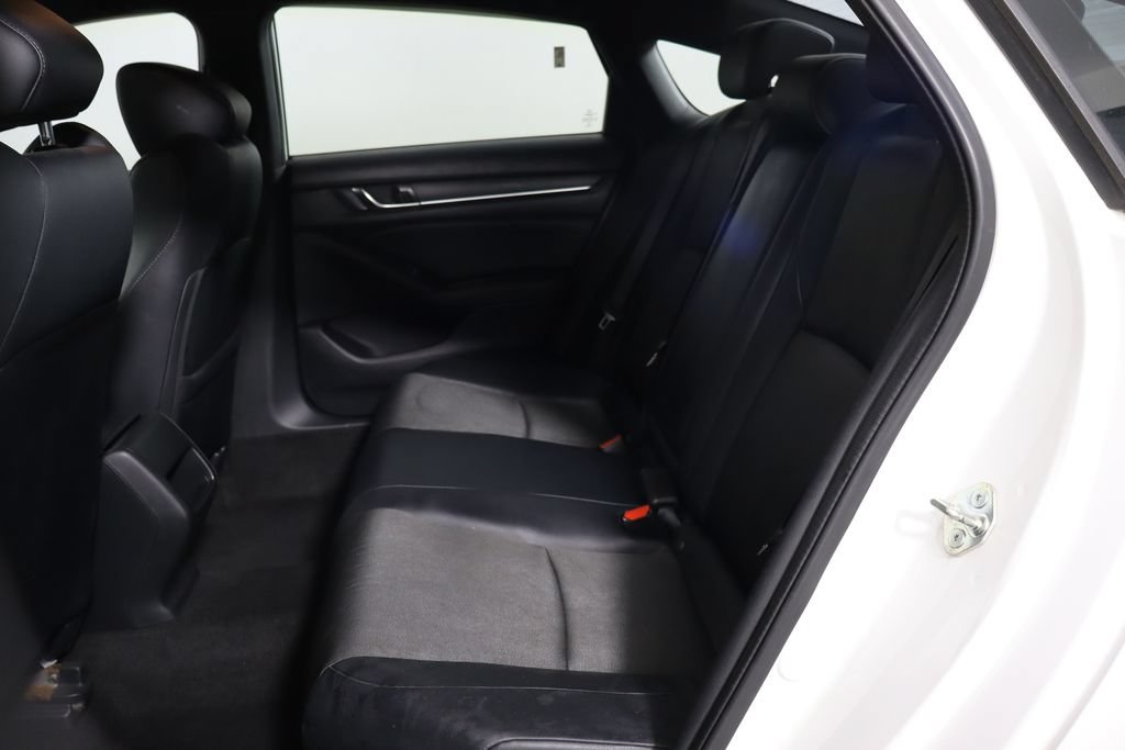 Used 2018 Honda Accord Sport image 15