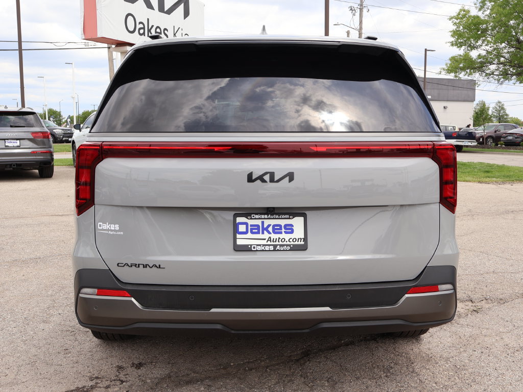 New 2026 Kia Carnival SX w/ SX Dark Edition Package FWD image 6