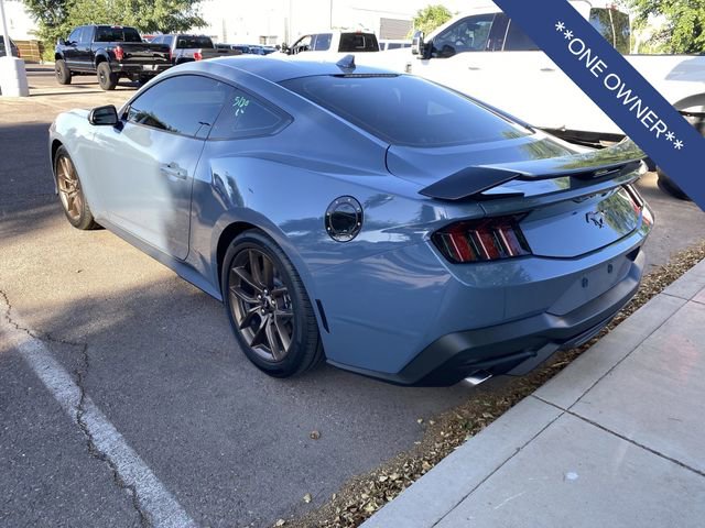 Used 2025 Ford Mustang Premium RWD image 3