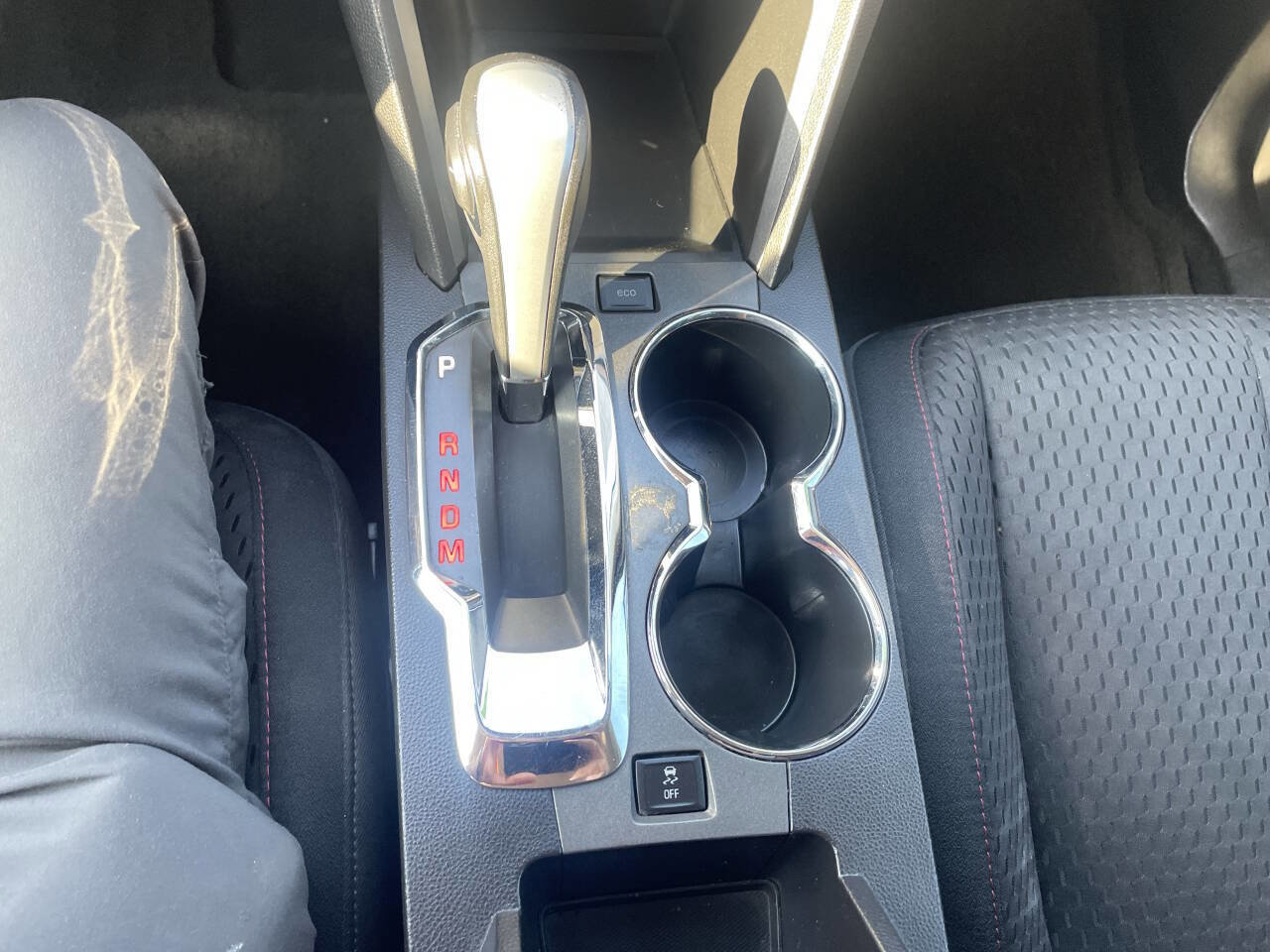 Used 2015 GMC Terrain SLE image 26