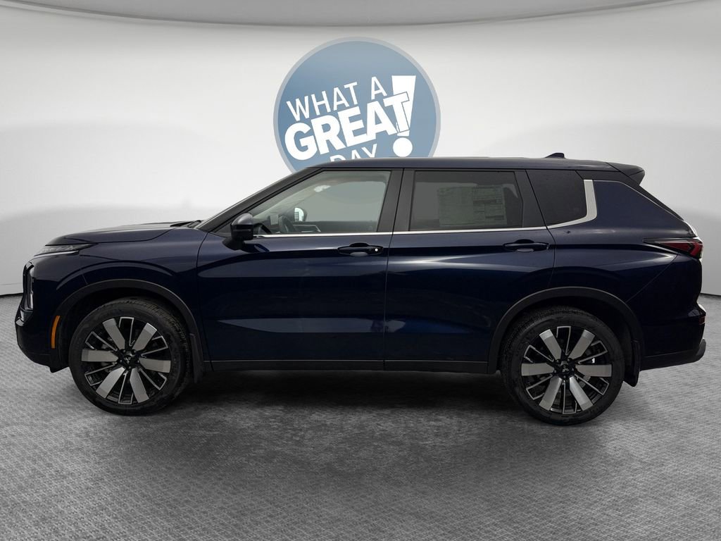 New 2026 Mitsubishi Outlander SE image 7