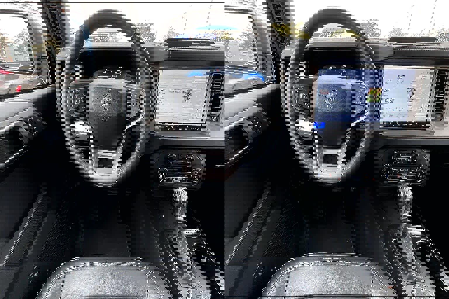 Certified 2025 Ford Bronco Outer Banks image 8