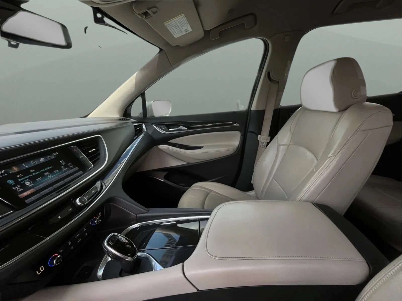 Used 2019 Buick Enclave Essence FWD image 13
