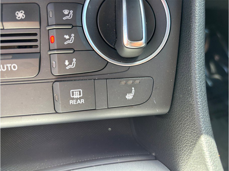 Used 2017 Audi Q3 2.0T Premium w/ Convenience Package AWD/4WD image 29