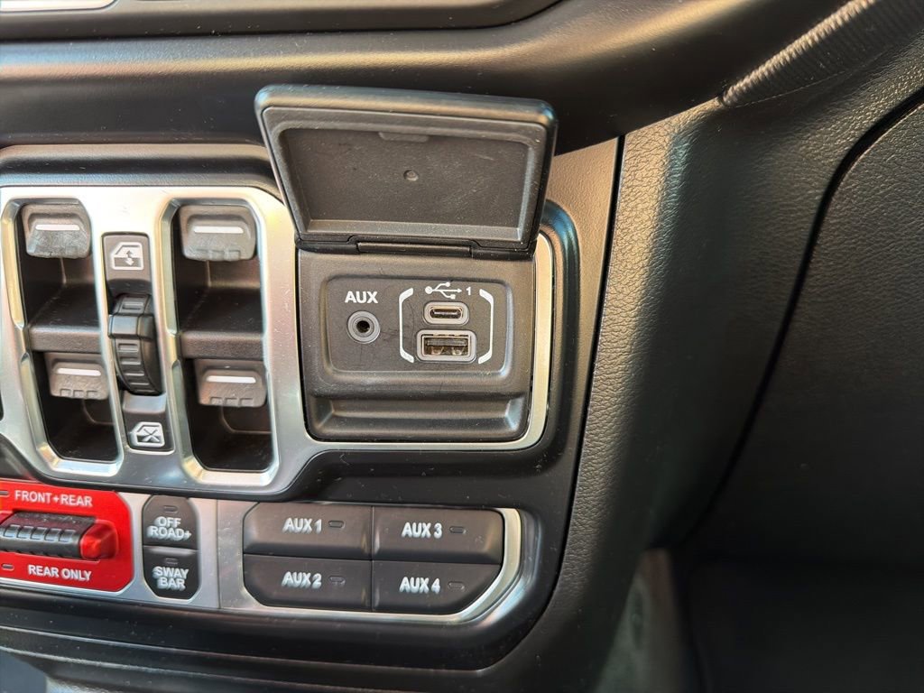 Used 2021 Jeep Wrangler Unlimited Rubicon image 39