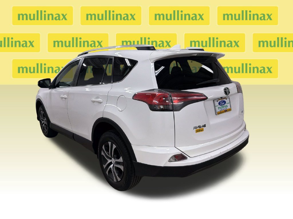 Used 2016 Toyota RAV4 LE FWD image 8