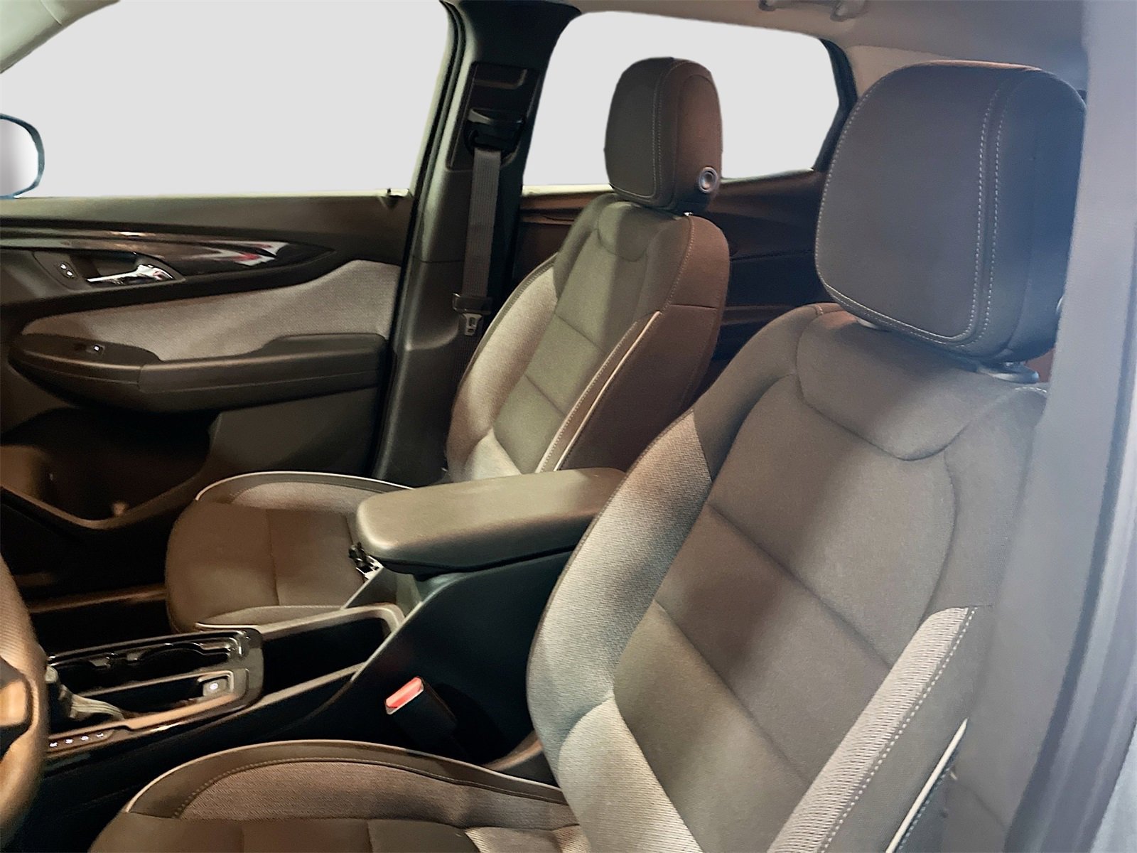 Used 2025 Chevrolet TrailBlazer LT w/ Driver Confidence Package image 21