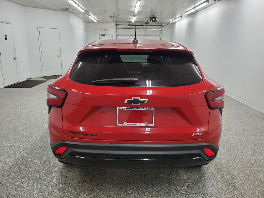 New 2026 Chevrolet Trax RS w/ Sunroof Package image 5