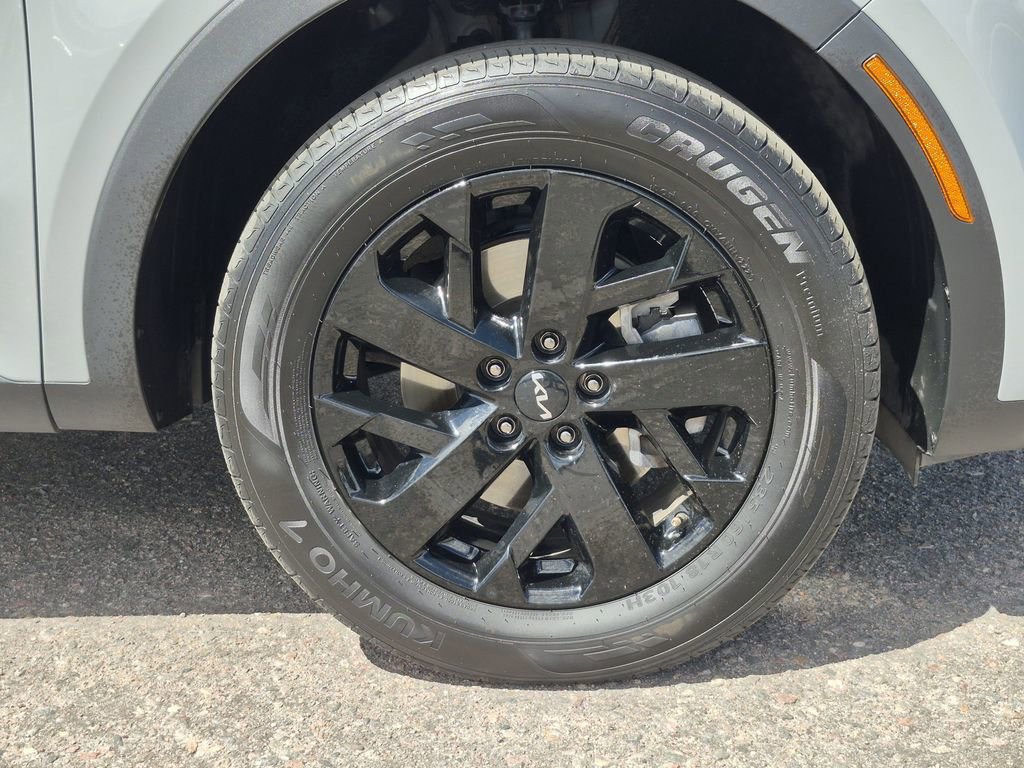 Certified 2023 Kia Sorento S AWD/4WD image 19