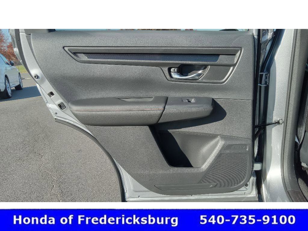 Certified 2025 Honda CR-V Sport image 32