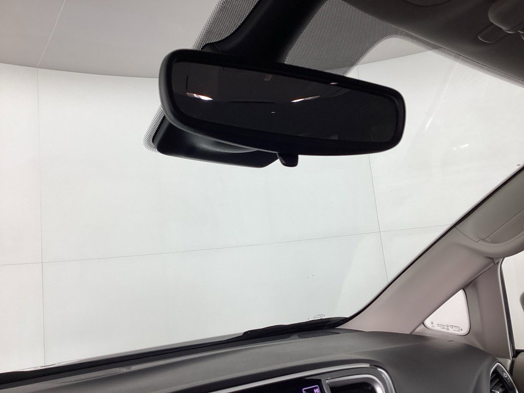 Used 2024 Chrysler Pacifica Touring-L image 29