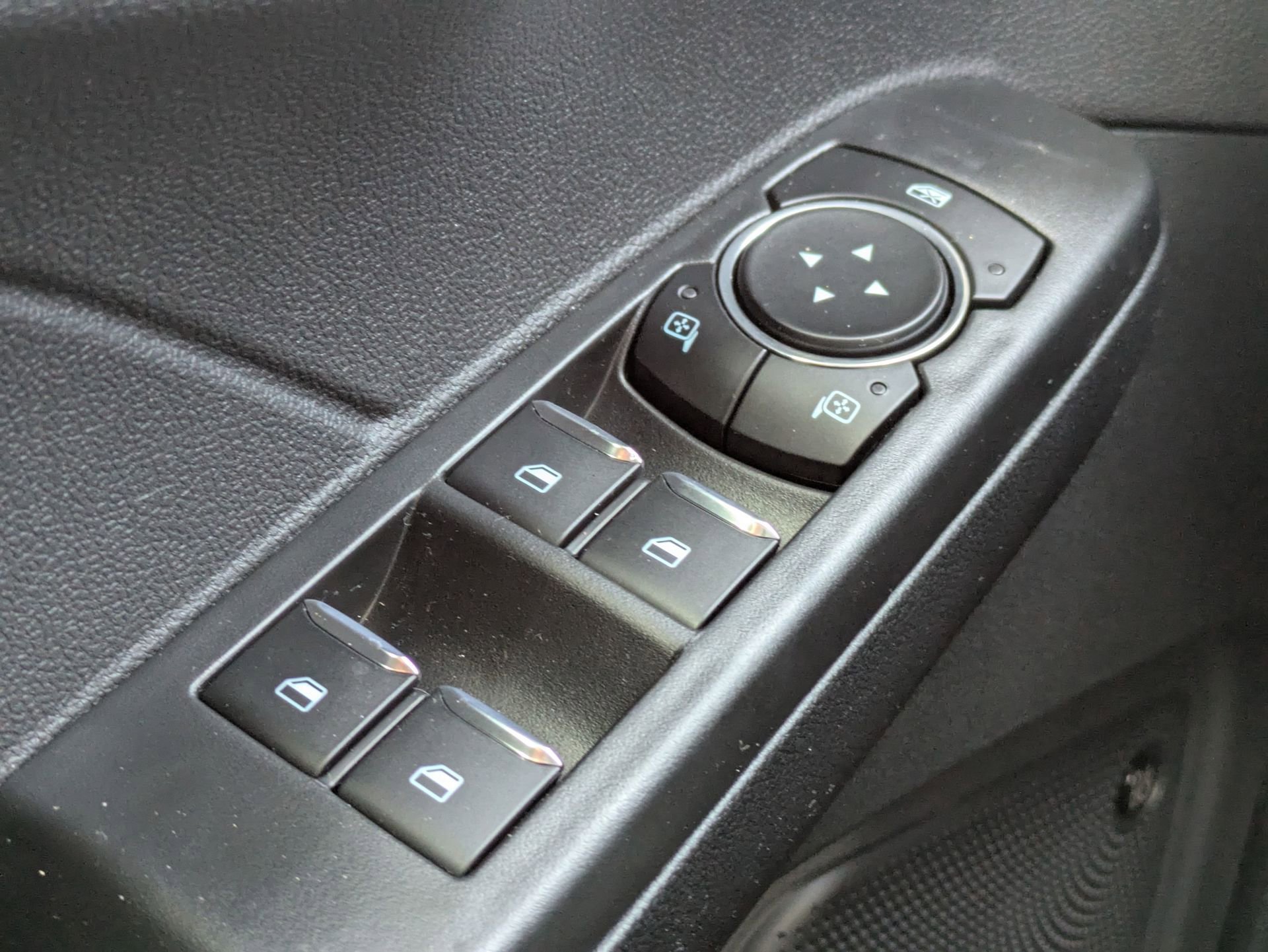 New 2026 Ford Escape SE w/ PHEV Premium Package image 28