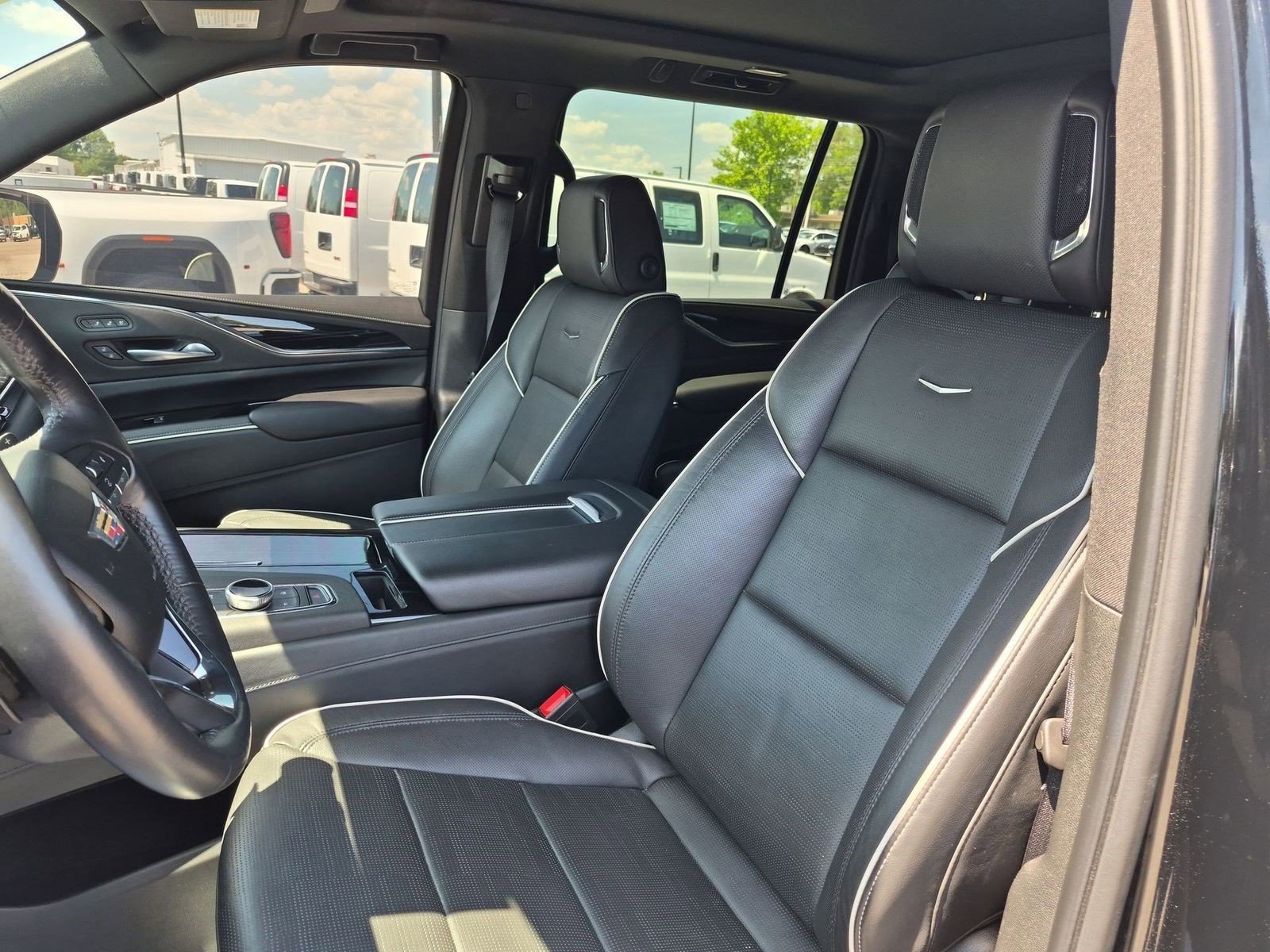 Certified 2023 Cadillac Escalade ESV Sport AWD/4WD image 20