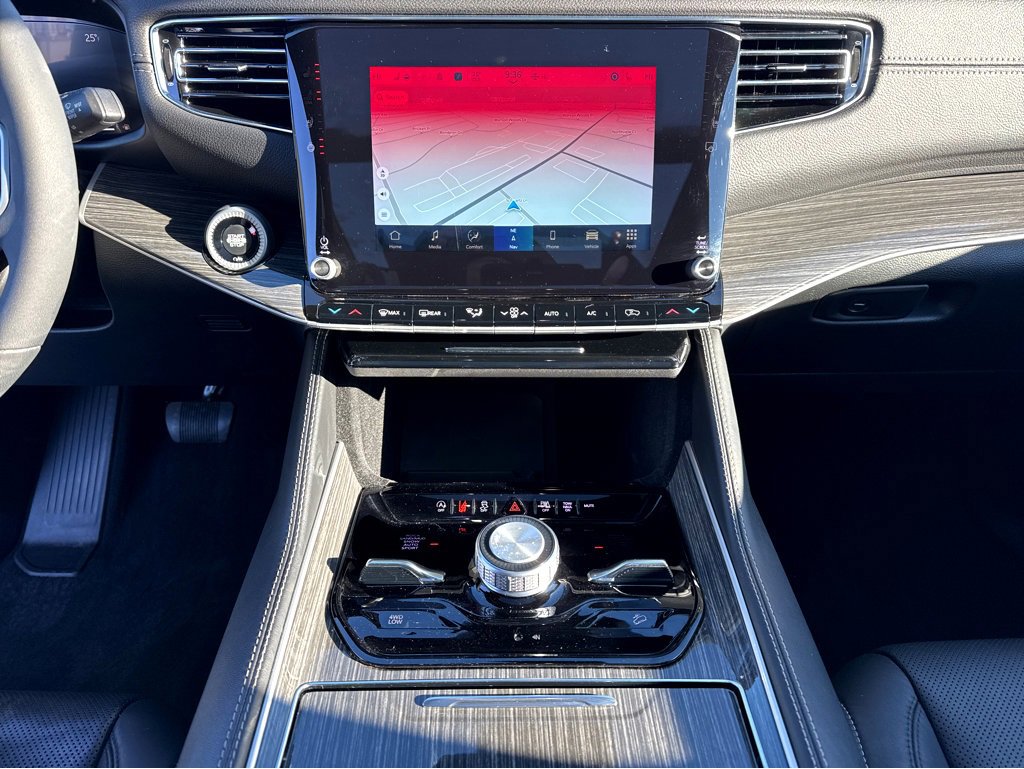 Used 2022 Jeep Wagoneer Series III w/ Premium Group I image 23