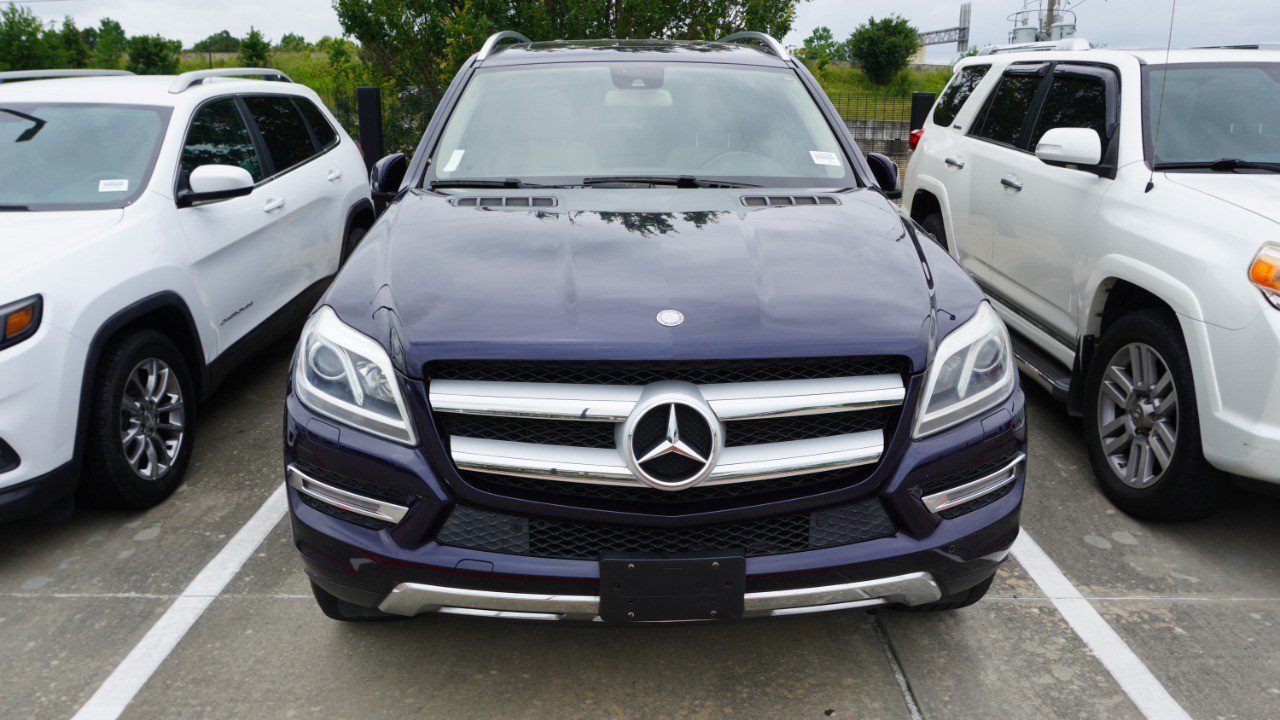 Used 2014 Mercedes-Benz GL 450 4MATIC image 2
