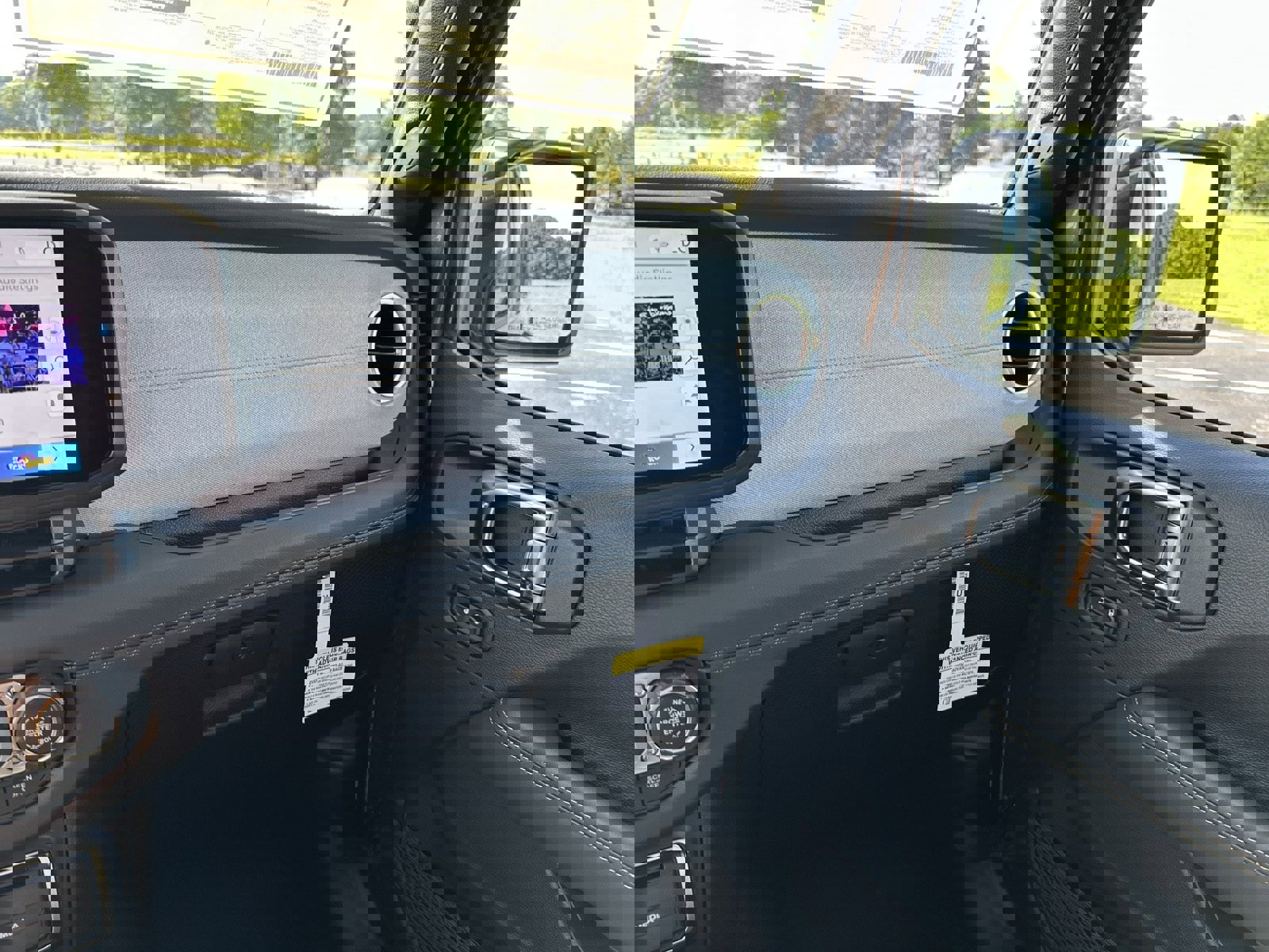 New 2025 Jeep Wrangler Unlimited Sahara image 18