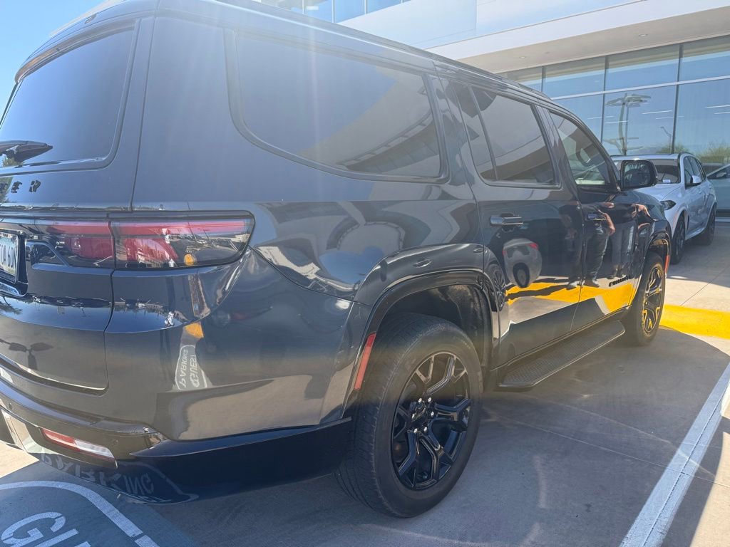 Used 2024 Jeep Wagoneer Series II image 4