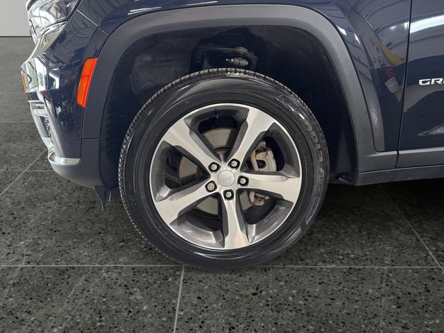 Used 2024 Jeep Grand Cherokee L Limited AWD/4WD image 27