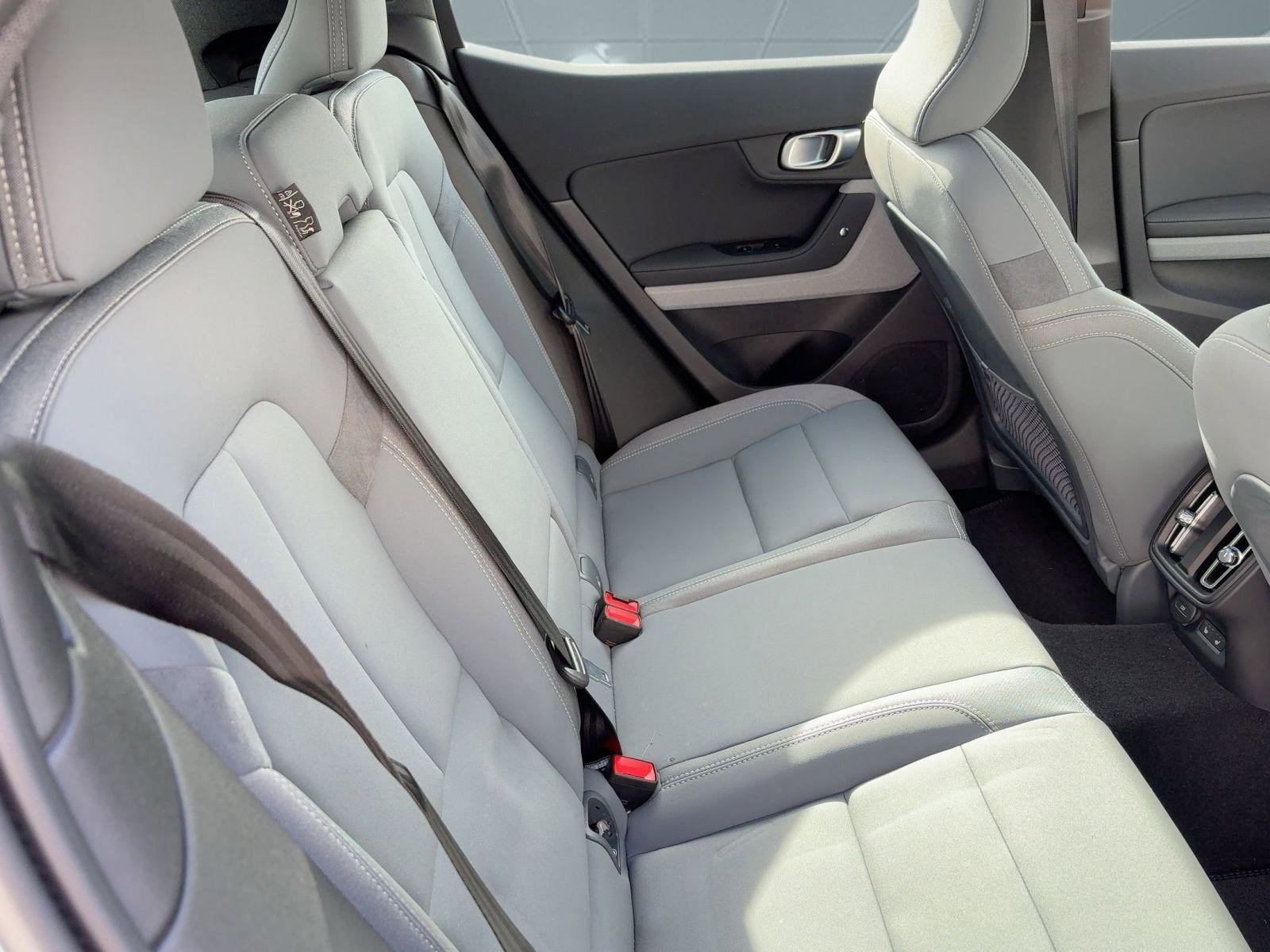 Used 2023 Polestar Polestar 2 Long Range Dual Motor w/ Pilot Pack image 28