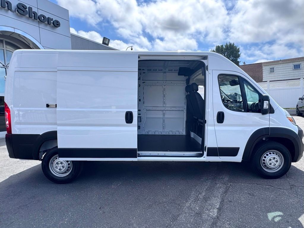 New 2024 RAM ProMaster 2500 w/ Convenience Group image 11