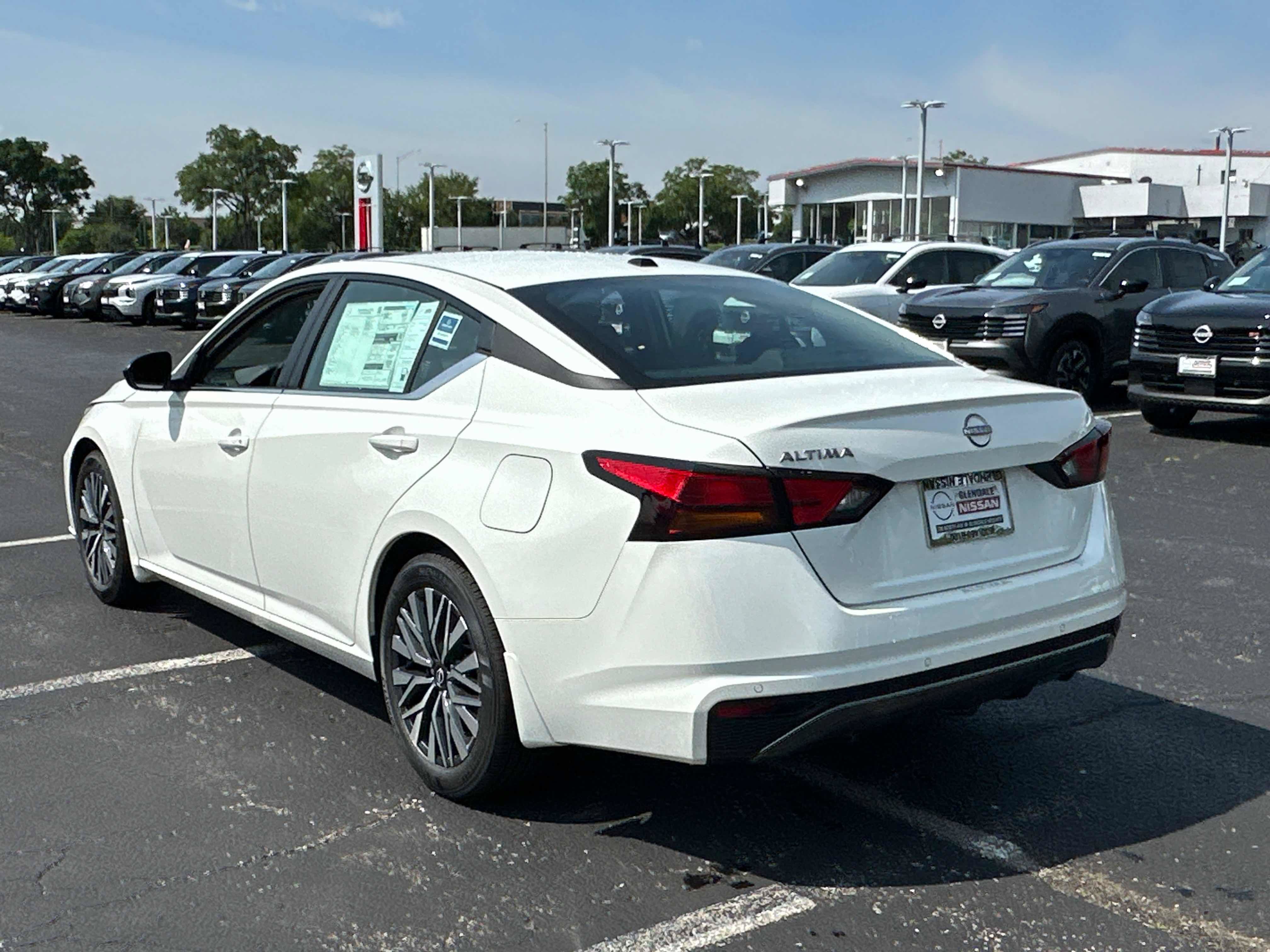 New 2026 Nissan Altima 2.5 SV FWD image 6