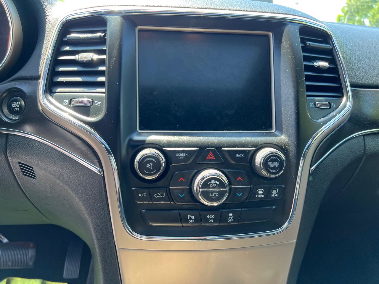 Used 2015 Jeep Grand Cherokee Limited AWD/4WD image 23