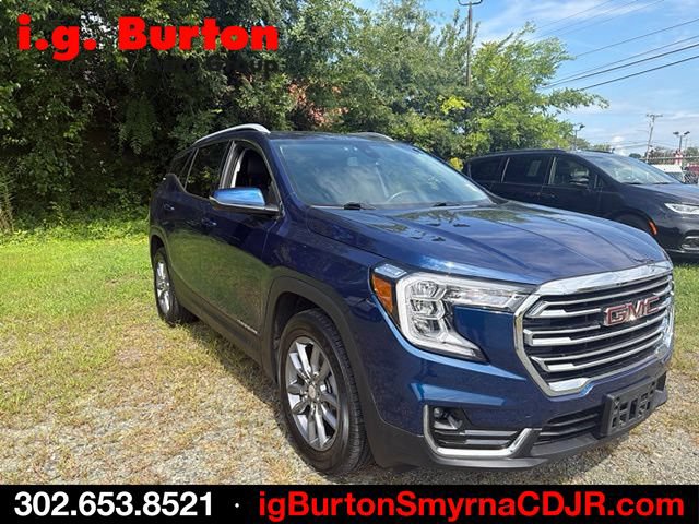 Used 2022 GMC Terrain SLT AWD/4WD image 3