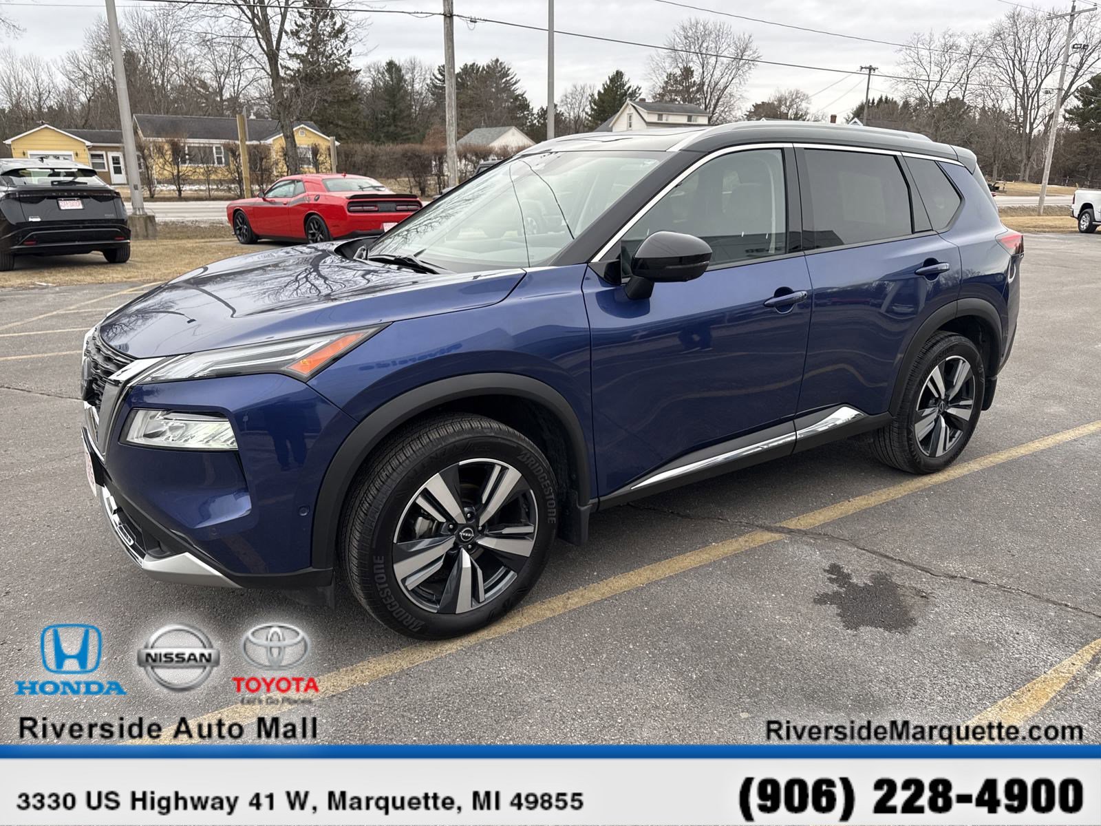 Used 2023 Nissan Rogue Platinum image 4