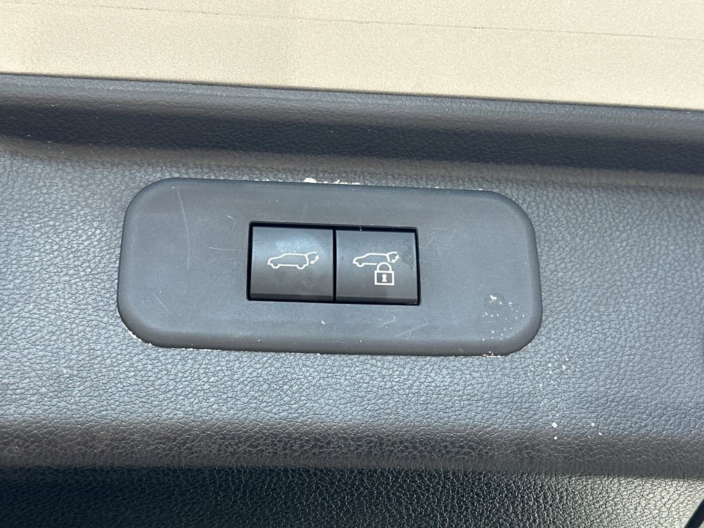 Used 2025 Toyota Grand Highlander XLE image 6