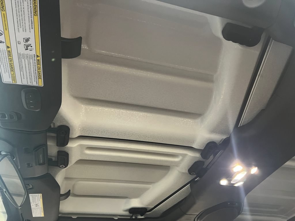 Used 2021 Jeep Gladiator Sport AWD/4WD image 21