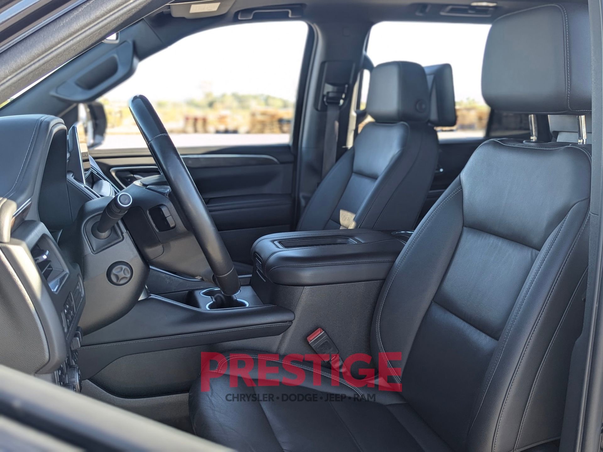 Used 2022 Chevrolet Tahoe Z71 w/ Z71 Off-Road Package AWD/4WD image 34