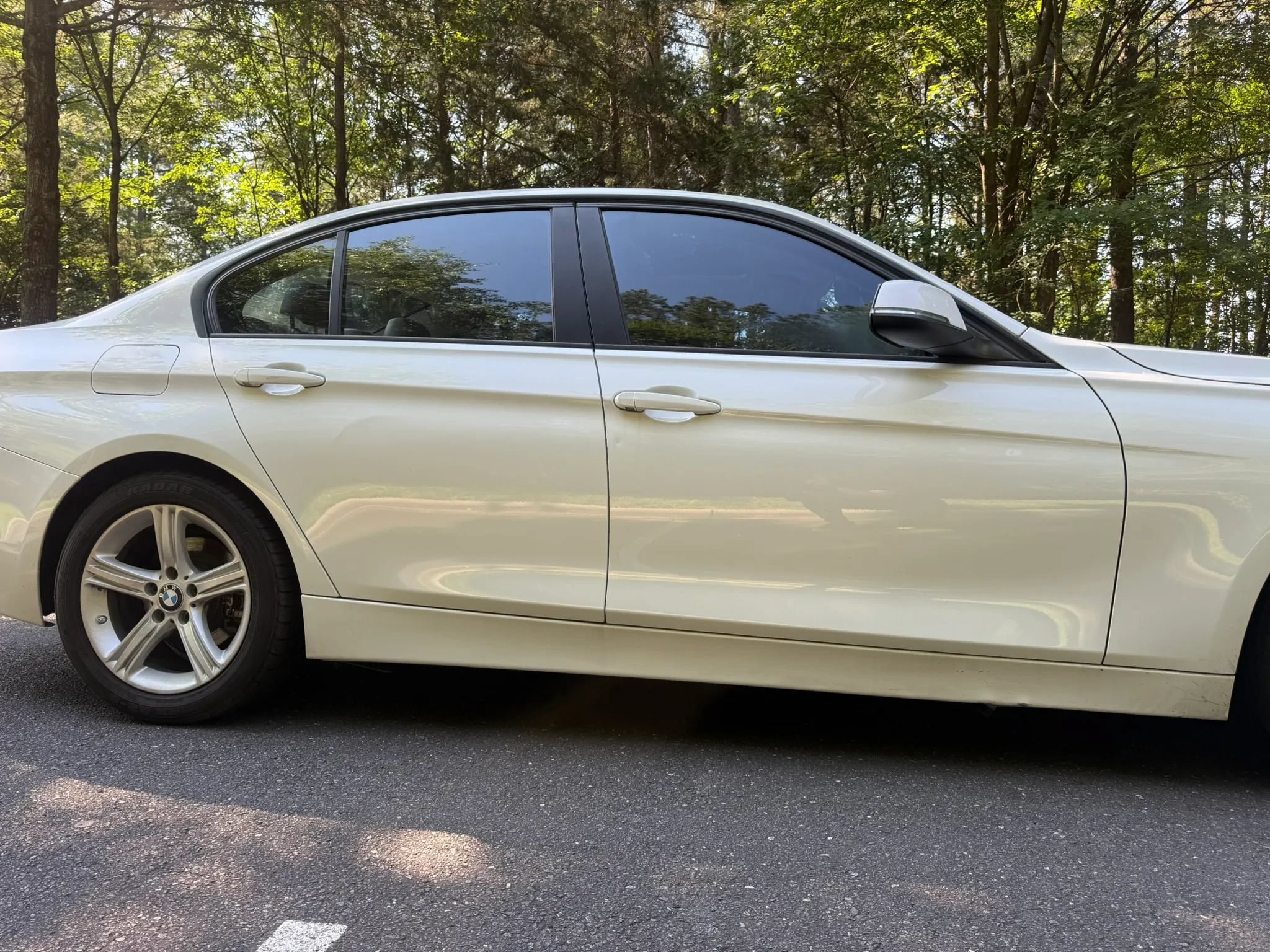 Used 2013 BMW 320i Sedan RWD image 4