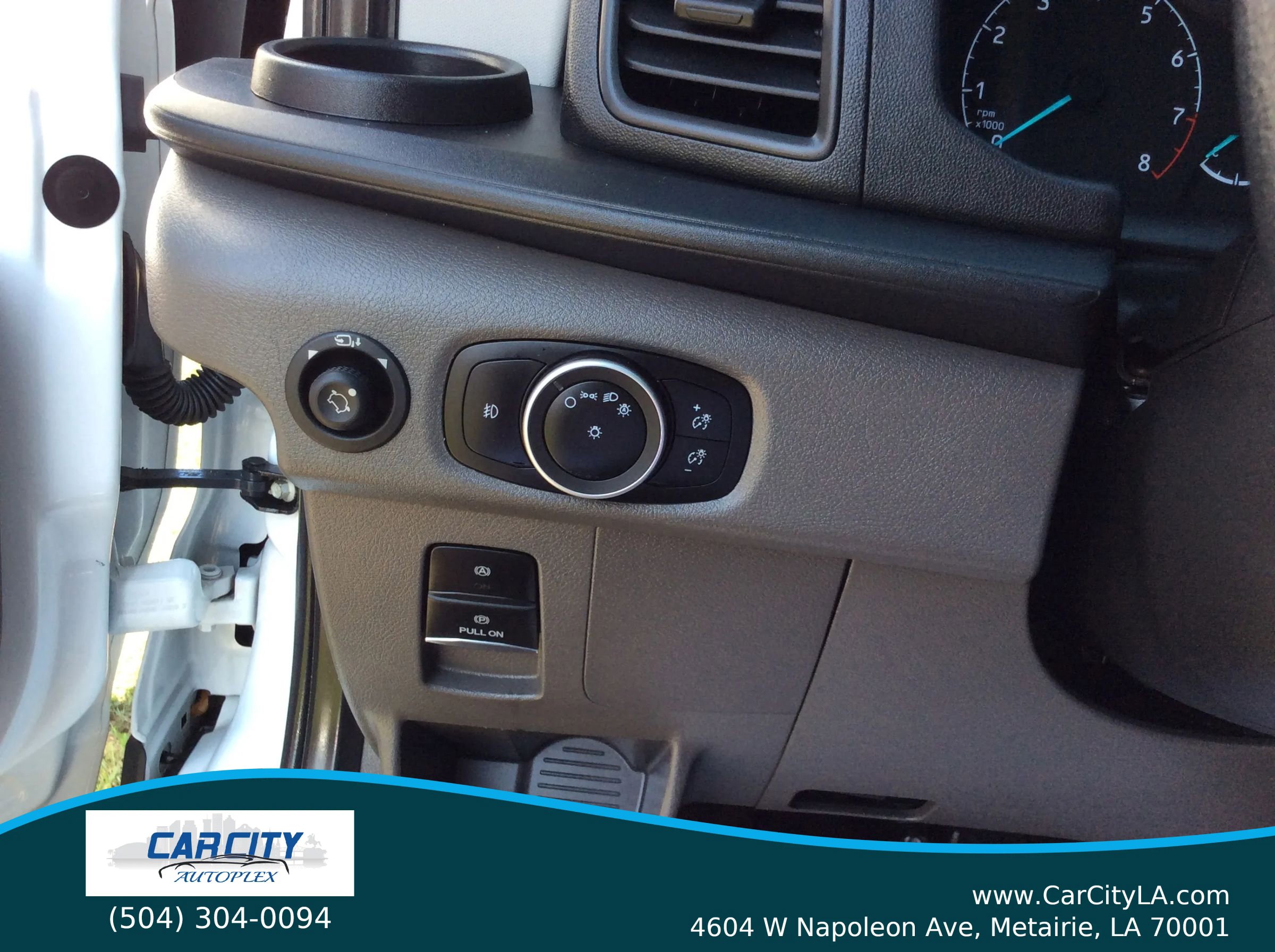 Used 2021 Ford Transit 350 XLT image 12