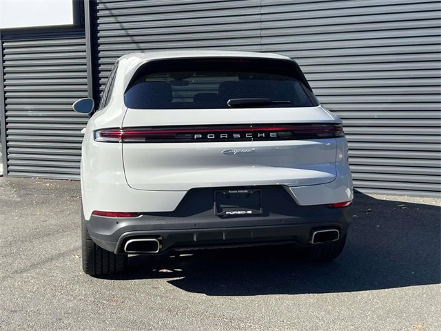 Certified 2025 Porsche Cayenne image 5