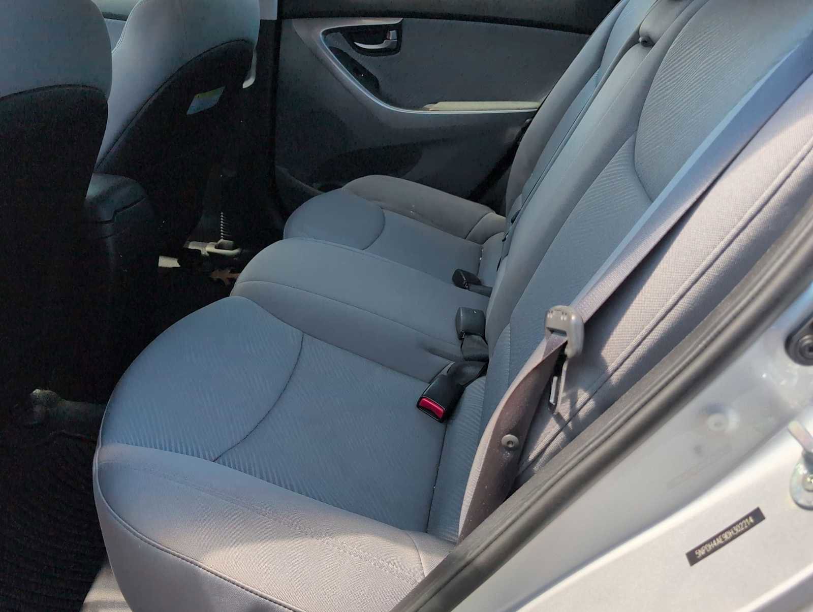 Used 2013 Hyundai Elantra GLS w/ Preferred Pkg image 19