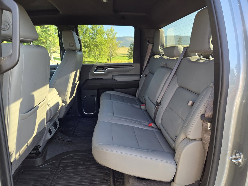 Used 2024 GMC Sierra 3500 SLT image 24